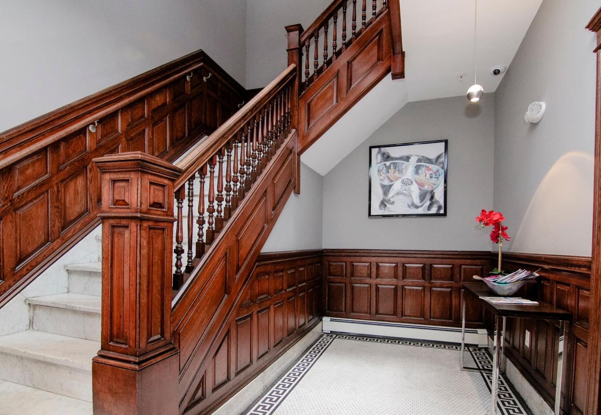 A Stylish Stay W/ A Queen Bed, Heated Floors.. #15 Brookline Eksteriør bilde