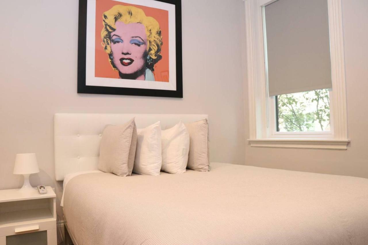 A Stylish Stay W/ A Queen Bed, Heated Floors.. #15 Brookline Eksteriør bilde